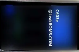 China Unicom version of the HTC M4 appears