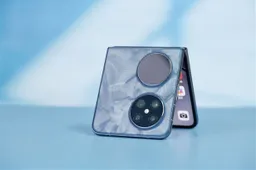 Huawei Leads China's Foldable Phone Market