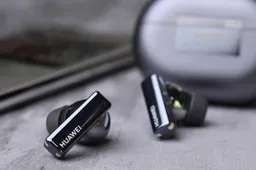 Press renders and live photos of the Huawei FreeBuds Pro has appeared