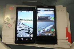 Huawei Ideos X5 and X6 Smartphones Running Android 2.2