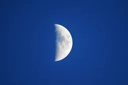 Huawei applies for a patent for an electronic moon capture technology