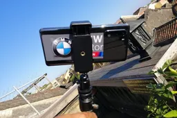 Another hands-on image of Huawei P30 Pro appears online