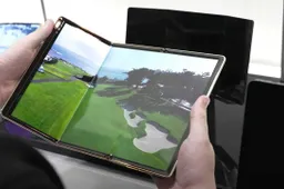 Huawei Tri-fold Smartphone Said to Be Too Ambitious to Be a Reality