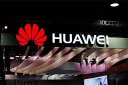 Huawei woes worsen as NTT Docomo halts sales of the Huawei P30 Pro