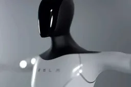 Elon Musk Proves Tesla Humanoid Robots Will Start Production Next Year