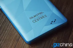 Oukitel C3 - real pictures of the plastic back with diamond texture