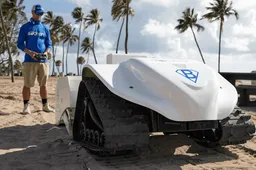 Florida Non-Profit is cleaning the beaches with BeBot