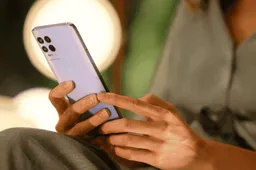 Moto G100 gets Android 12 update