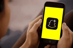 Stories on Snapchat+ can now be viewed for a week