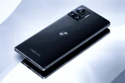 Motorola X30 Pro - all hail world's first 200 MP camera smartphone