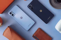 Moto E13 render exposed: LED flash disguised as a camera