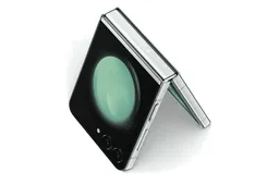 Samsung Galaxy Z Flip6 Renders Show Familiar Design