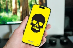 Beware! Malware With Screen Reading Capabilities Appears in iOS For the First Time