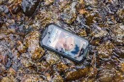 Watch: Geotel A1 and the washing machine waterproof test