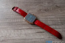 INew H-One smartwatch review - your personal health assistant
