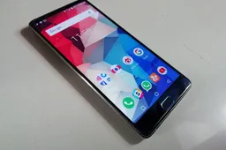 Koolnee K1 Trio Review: Flagship-grade beauty with a few shortcomings