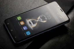 Blackview P2 Lite is a capable powerbank too with its massive battery