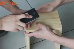 Hammering nails with Oukitel K4000 (2016)