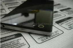 iOcean X8 gets unboxed ahead of launch