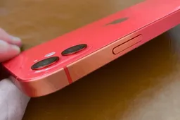 iPhone 12, iPhone 11 & iPhone SE 2 aluminum chassis are losing colour