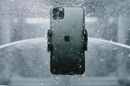 iPhone 12 passed an extreme water resistance test
