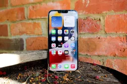 iPhone 13 Pro Max Screen gets 99 points on DxOMark - tops the list
