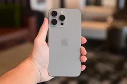 A User on Reddit Reports First Problem with iPhone 15 Pro