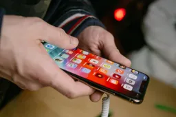 UBS: iPhone Sales Downturn Will Continue Until the End of 2020