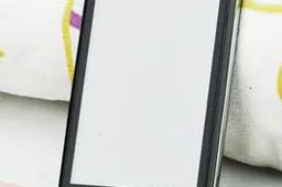 iPhone 5 Slips On To The Web?