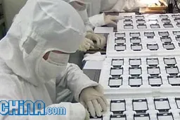 5 ‘New iPhones’ made by 100 staff during secret Foxconn nightshift!