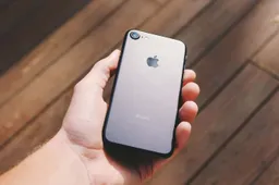 Good news for Apple: iPhone SE 2020 sales are good