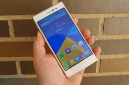 DOOGEE DG900 Turbo 2 Unboxing and hands on with Video