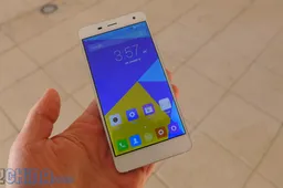 Unboxing and Hands on with the DOOGEE DG850 Hitman