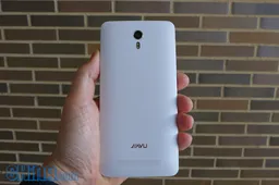 JiaYu S3 spotted running Android 5.0 Lollipop!