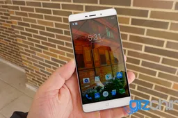 You'll be able to change system fonts on the Elephone P9000