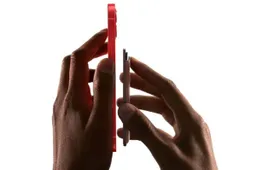 Apple once again relies on MagSafe by adding it to the iPhone 12