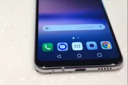 LG V30 Live Image leaks, before official unveiling