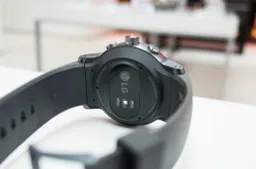 LG Watch W7 with Wear OS to be launched alongside V40 ThinQ
