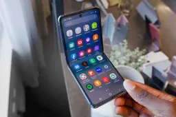 Galaxy Z Flip receives new firmware update, brings July security patch