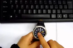 NO.1 D5 smartwatch runs Android 4.4 in hands on video