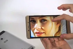 The Elephone M1 looks great in the flesh, but those bezels