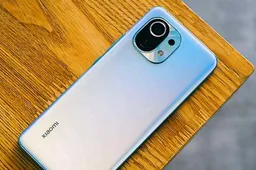 Mi 11 Lite surfaces in leaked live shots