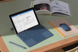 Microsoft Surface Go 4G version released for $679