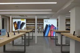 Xiaomi opens a new Mi Store in Paris - the biggest in Europe