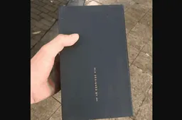 Xiaomi Mi MIX 4 packaging box appears online - real or fake?