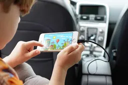 Tips on how to handle your mobile phone battery and charger