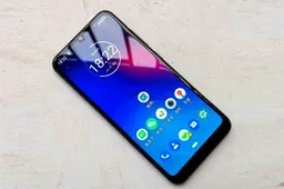 Motorola Moto E6 Plus leaks in all glory