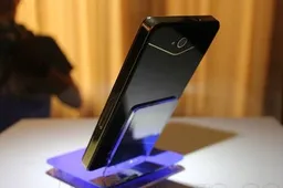 Quad-core, 1080 Narudo Lando X2 finally launched! Not as stylish as we hoped!