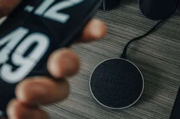 Android 15 Could Make Wireless Charging Available to A Lot More Phones