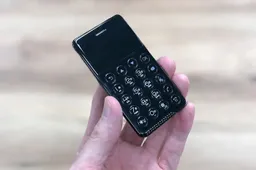 This is the striking Android mobile that you can store in your wallet